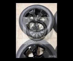 Cerchi 18 originali e pneumatici Volvo Xc40