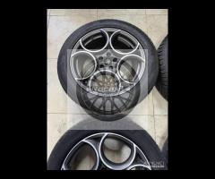 Cerchi pneumatici 19 4 Stagioni Alfa Romeo Stelvio