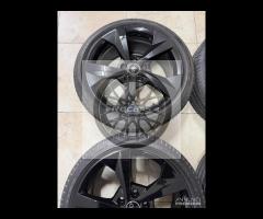 Cerchi 18 neri e pneumatici originali Audi A3 8Y