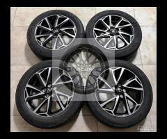 Cerchi 16 e pneumatici originali Toyota Yaris