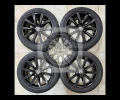 Cerchi neri e pneumatici 17 Volkswagen Golf - 1