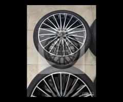 Cerchi e pneumatici 19 originali Mercedes Classe C