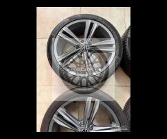 Cerchi 18 e pneumatici M+S Volkswagen Golf R Line