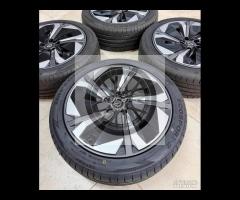Cerchi 19 originali e pneumatici Nissan Juke - 12