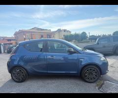Lancia Ypsilon 1.0 FireFly 5 porte Hybrid Gold - 8