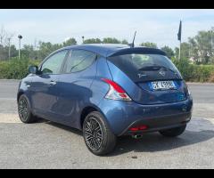 Lancia Ypsilon 1.0 FireFly 5 porte Hybrid Gold - 10