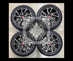 Cerchi 16 pneumatici originali nuova Toyota Yaris