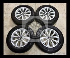 Cerchi 17 e pneumatici originali Volkswagen Tiguan