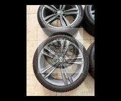 Cerchi 18 e pneumatici M+S Volkswagen Golf R Line
