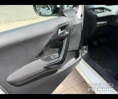 Peugeot 208 1.2 VTi 82 CV 5 porte Allure - 9