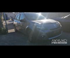 Ricambi Renault Clio SW 1.2 B del 2011 D4FH7 - 2