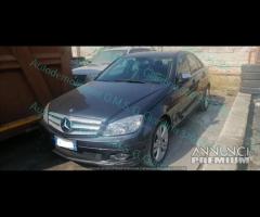 Ricambi Mercedes C 204 2.1 D 2009 motore 646811 - 1