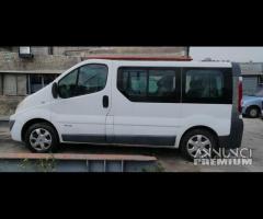 Ricambi Renault Trafic 2.0 D del 2007 - 5