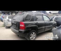 Ricambi Kia Sportage 2.0 D del 2005 - 4