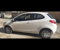 Ricambi Mazda 2 1.4 D del 2009 - 1