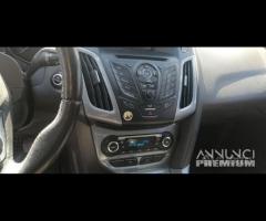 Ricambi Ford focus 1.6 D del 2011 motore JQDA - 12