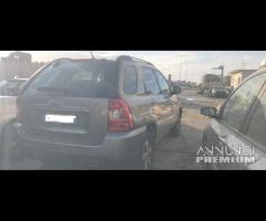 Ricambi Kia Sportage 2.0 B del 2009 - 6