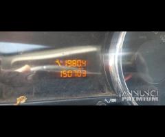 Ricambi Peugeot 5008 2.0 D del 2011 motore RHE - 2