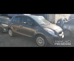 Ricambi Toyota Yaris 1.3 B del 2010 - 3