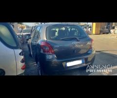 Ricambi Toyota Yaris 1.3 B del 2010 - 5