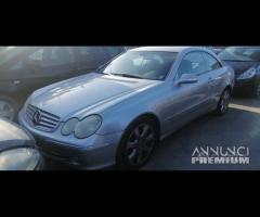 Ricambi Mercedes CLK 270 D del 2006 motore 612967 - 1