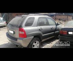 Ricambi Kia Sportage 2.0 D del 2007 motore D4EA