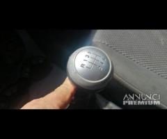 Ricambi Kia Sportage 2.0 D del 2007 motore D4EA - 8