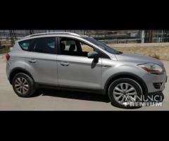 Ricambi Ford Kuga 2.0 D del 2009 motore G6DG