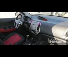 Ricambi Hyundai I 20 1.6 D del 2010 motore D4FB - 5