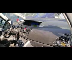 Ricambi Citroen Picasso 1.6 D del 2009 motore 9HZ - 16