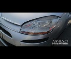 Ricambi Citroen Picasso 1.6 D del 2009 motore 9HZ - 22