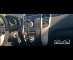 Ricambi Kia Venga 1.4 D del 2011 - 8