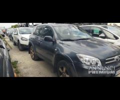 Ricambi Toyota Rav 4 2.2 D del 2006 - 3
