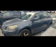 Ricambi Toyota Rav 4 2.2 D del 2006 - 4