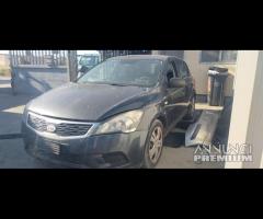 Ricambi Kia Ceed 1.4 B del 2010 - 3