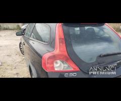 Ricambi Volvo C30 LX 2.0 D del 2008 - 7