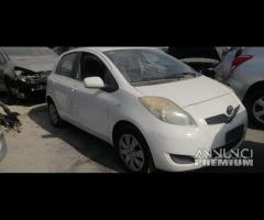 Ricambi Toyota Yaris 1.0 B del 2009 - 1
