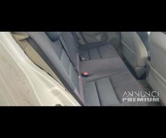 Ricambi Honda Insight 1.3 B del 2009 - 13