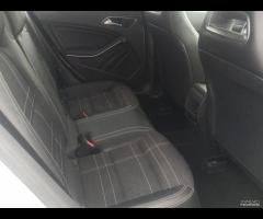 Mercedes-benz CLA 200 d Business - 12