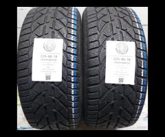2 GOMME 225 40 18 ORIUM A73412