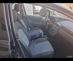 Fiat Grande Punto 1.3 MJT 75 CV unico prop 2011 - 10