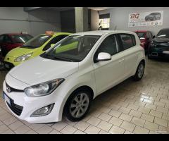 Hyundai i20 1.4 CRDi 5p. Full optiknal 2012 - 6
