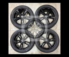 Cerchi 19 neri e pneumatici Tiguan Audi Q3
