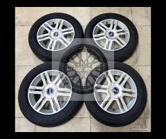 Cerchi in lega 14 e pneumatici Fiat Panda