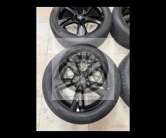 Cerchi 19 neri e pneumatici Tiguan Audi Q3