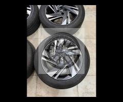 Cerchi 16 originali e pneumatici Hyundai i20 Bayon