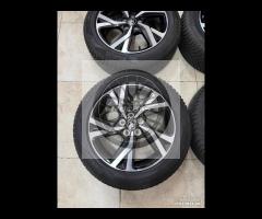 Cerchi 16 e pneumatici 4 Stagioni Toyota Yaris
