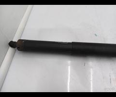 PISTONCINI AMMORTIZZATORE PORTELLONE POST SX/DX SK - 16