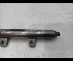 FLAUTO INIETTORI DISTRIBUTORE CARBURANTE 3.0D LR R - 6
