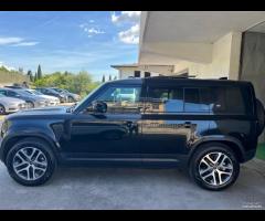 Land Rover Defender 110 2.0 SD4 240CV AWD Auto HSE - 9